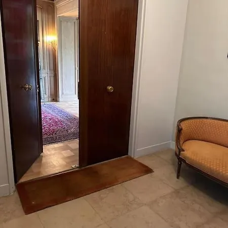Avenue Foch Apartment